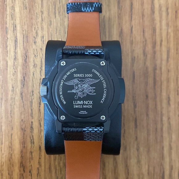 Luminox Series 3000 Black - Picture 2 of 4